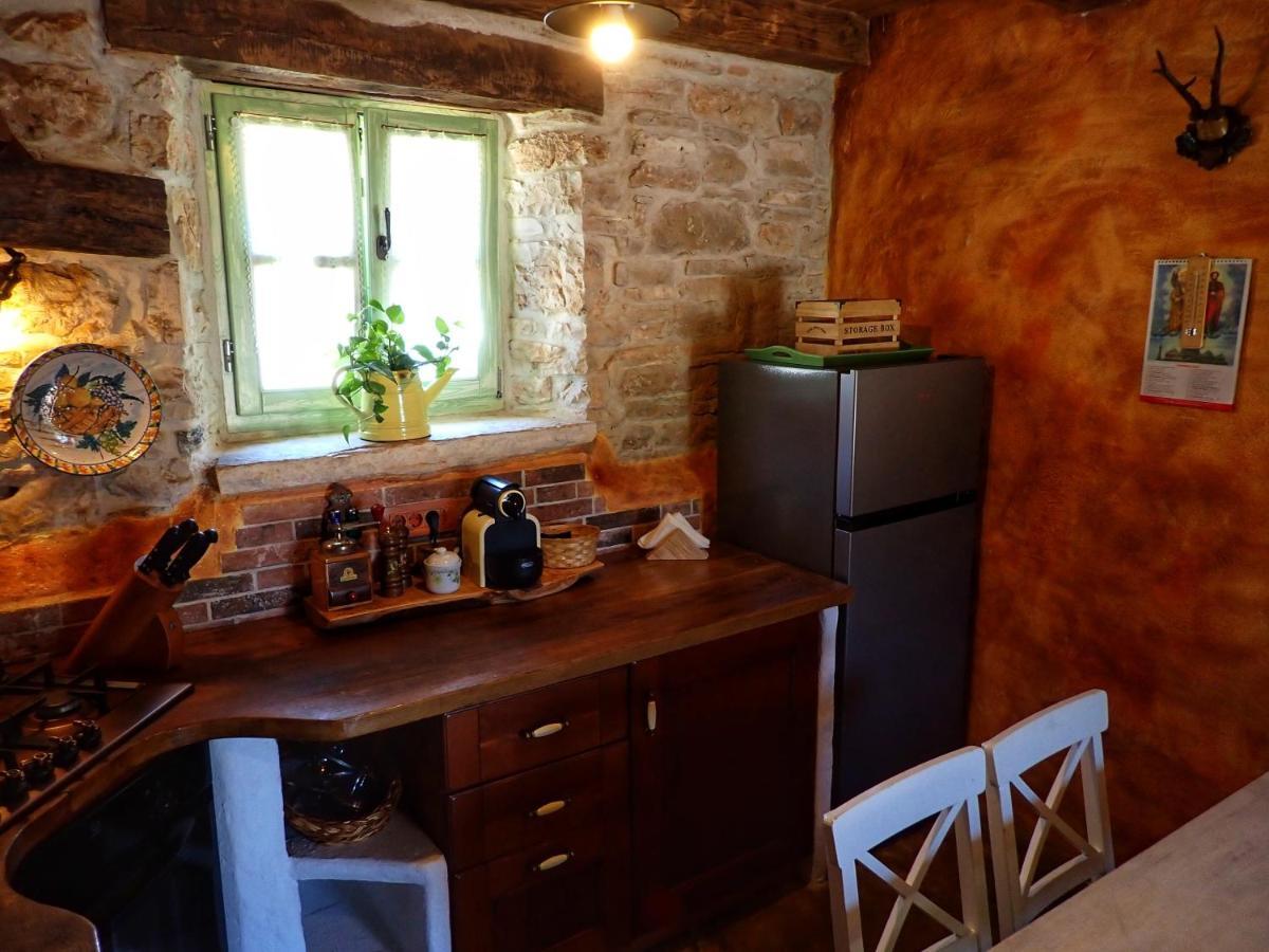 Cottage Al Merlo Olivo Buje Exterior foto